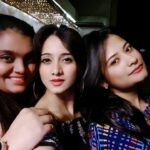 Harshika Poonacha Instagram - First Glorious Barbeque of 2020 at Ganapa ❤❤❤ Lots of love to the perfect hosts @goldenstar_ganesh sir @shilpaaganesh maam😘😘😘