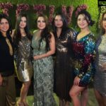 Harshika Poonacha Instagram - With the beauties ❤❤❤ From left @sharadanaik @pavithrahalkatti birthday girl @priyanka_upendra maam @shilpaaganesh maam and @indu_342 JETLAG