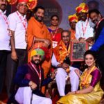 Harshika Poonacha Instagram - What a beautiful evening ♥️ Sharing stage with Padmashri Awardees #tulsigowda amma and @bmanjammajogathi amma ,National Awardee @shruthi__krishnaa ma’am , Ex Education Minister @horattibasavaraj sir and @ayur_guru_santhosh_guruji was a huge honour 🙏 ಎಂತಹ ಸುಂದರ ಸಂಜೆ ♥️ ಪದ್ಮಶ್ರೀ ಪ್ರಶಸ್ತಿ ಪುರಸ್ಕೃತರಾದ #ತುಳಸಿಗೌಡ ಅಮ್ಮ ಮತ್ತು @bmanjammajogathi amma , ರಾಷ್ಟ್ರ ಪ್ರಶಸ್ತಿ ಪುರಸ್ಕೃತ @shruthi__krishnaa ma'am , ಮಾಜಿ ಶಿಕ್ಷಣ ಸಚಿವ @horattibasavaraj sir ಮತ್ತು @ayur_guru_santhosh_guruji ಅವರೊಂದಿಗೆ ವೇದಿಕೆ ಹಂಚಿಕೊಂಡಿರುವುದು ಒಂದು ದೊಡ್ಡ ಗೌರವ 🙏 Bangalore Medical College and Research Institute