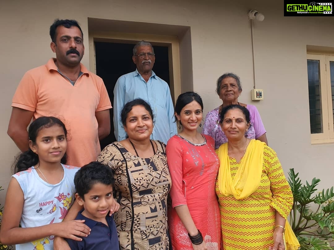 Harshika Poonacha Instagram - Family reunion ❤❤❤ Kodagu, India