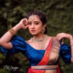 Harshika Poonacha Instagram - Happy Deepavali 💫🔥💥 . . . . . How much I love to dress up and pose 💞💝💖 MUH @keerthiram28 @hair_by_rekhareddy Styling @keerthiram28 @makeoverbyprafulla PC @om_images_ Jewellery @velvetboxby . . #photoshoot #deepavali #harshikapoonacha #happydeepavali Karnataka