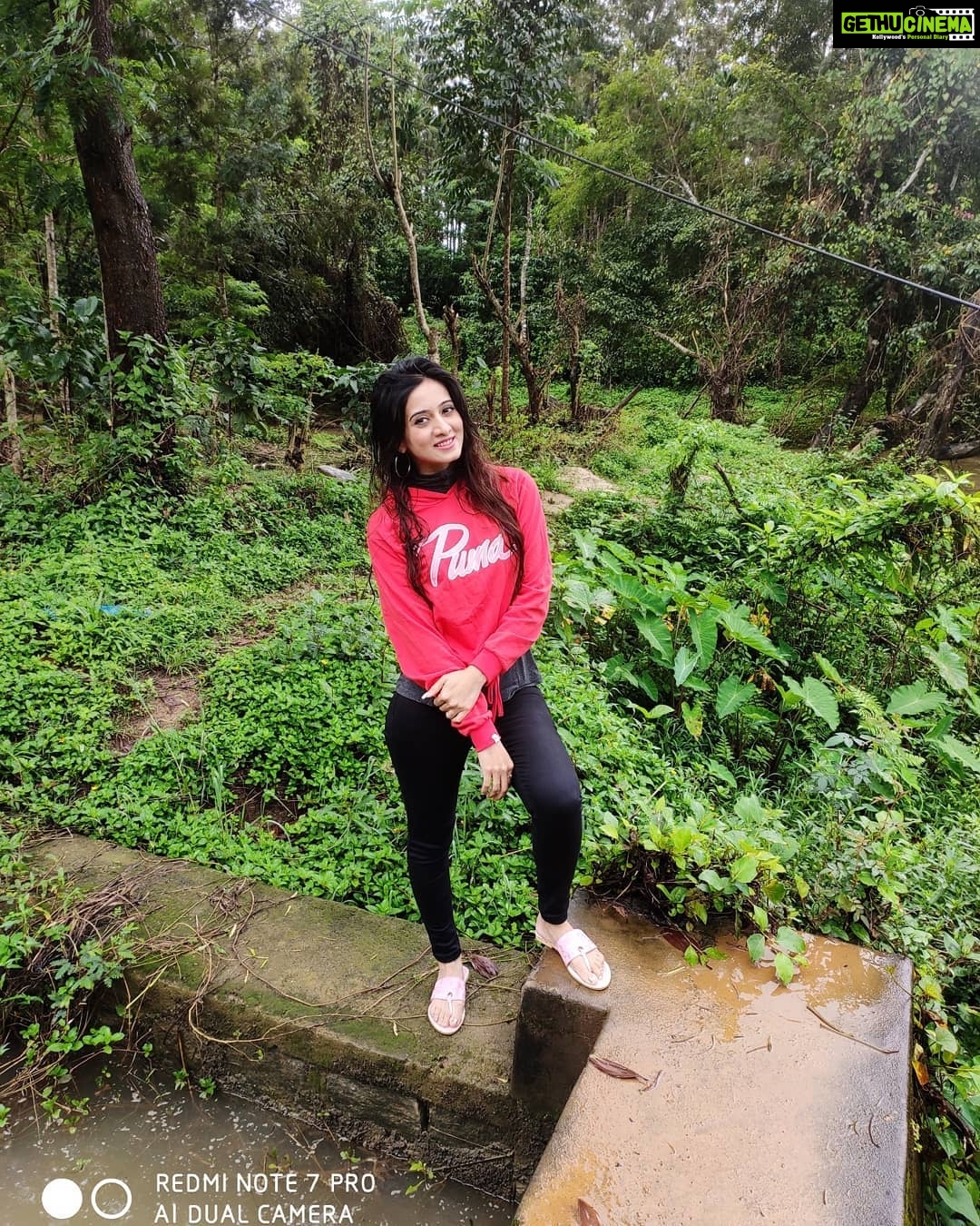 Harshika Poonacha Instagram - I belong here ❤ To mother NATURE ❤ Gonicoppal, India