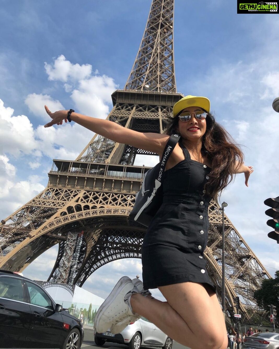 Harshika Poonacha Instagram - Throwback to my happy jumping times ❤️❤️❤️ Paris Tour Eiffel HAPPY PLACE