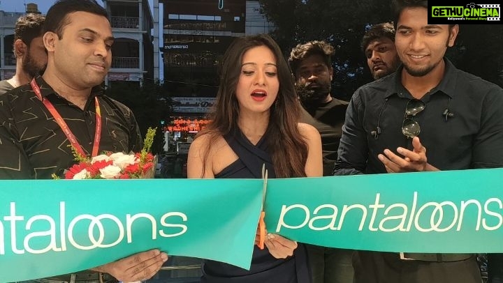 Harshika Poonacha Instagram - Beautiful @pantaloonsfashion at #NAGARBHAVI is launched ❤❤❤ Go visit this stunning store and HAPPY SHOPPING 🥰 #pantaloonsfashion #styleyourchange Nagarbhavi
