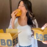 Harshika Poonacha Instagram – Mere Karan Arjun aagaye! 🍔🍔

*Contest alert*
Create a boss reel, tag @harshikapoonachaofficial & us, and you could win a month’s supply of BOSS Burger (worth up to ₹10K). 
Use code Harshika30 to get flat 30% off on BOSS Burger when you order direct! Link in the bio.

#HitHaiBOSS