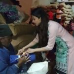 Harshika Poonacha Instagram – ಗೋಕಾಕ್ ನಲ್ಲಿ ಪ್ರವಾಹದಿಂದ ತುಂಬಾ ತೊಂದರೆಯಲ್ಲಿದ್ದವರನ್ನು ಭೇಟಿ ಆಗಿ ಒಂದು ಇಡೀ ದಿವಸ ಕಳೆದು ಬಂದೆ. ಮನಸ್ಸಿಗೆ ತುಂಬಾ ಬೇಜಾರಾಯಿತು. ಒಂದು ಪುಟ್ಟ 5 ತಿಂಗಳ ಕಂದಮ್ಮನಿಗೆ ತೊಟ್ಟಿಲು ಕೊಟ್ಟಾಗ ಅದರ ಮೊಗದಲ್ಲಿದ್ದ ಒಂದು ಸಣ್ಣ ನಗುವನ್ನು ನೋಡಿ ನನ್ನ ಜೀವನ ಸಾರ್ಥಕ ಎನಿಸಿತು. ಇನ್ನು ಮುಂದಾದರು ಪರಿಸರವನ್ನು ಹಗುರವಾಗಿ ತೆಗೆದುಕೊಳ್ಳುವವರು ಯೆಚೆತ್ತುಕೊಳ್ಳಲಿ. ಪರಿಸರವೇ ನಮ್ಮ ಪ್ರತ್ಯಕ್ಷ ದೇವರು. ಅದರ ನಾಶ ಮನುಷ್ಯ ಕುಲದ ನಾಶ. 
Personally visited flood effected people of ‘Gokak’ today. Feeling devastated to see the extent of damage. 1 village has been completely washed out ! Lets start respecting nature before it washes us out ! Gokak, Belgavi,karnataka