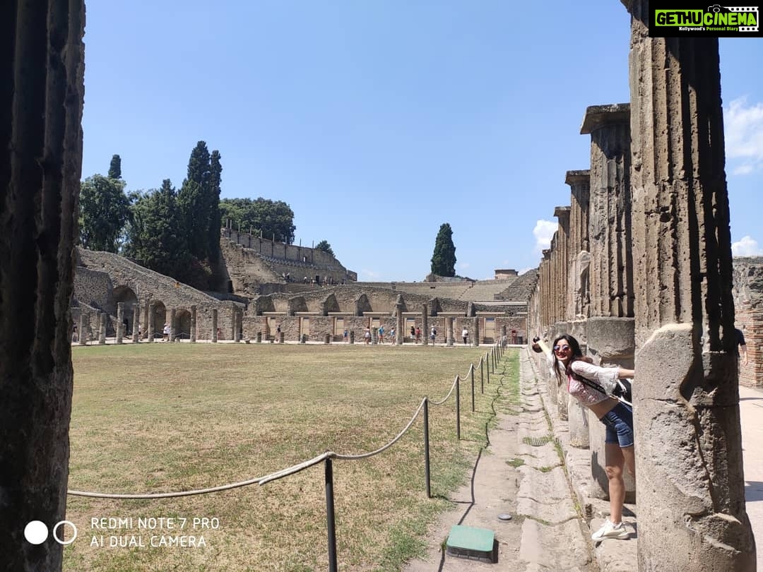 Harshika Poonacha Instagram - Pickaboo #pompeii 💕❤😍 Ruins of Pompeii, Italia