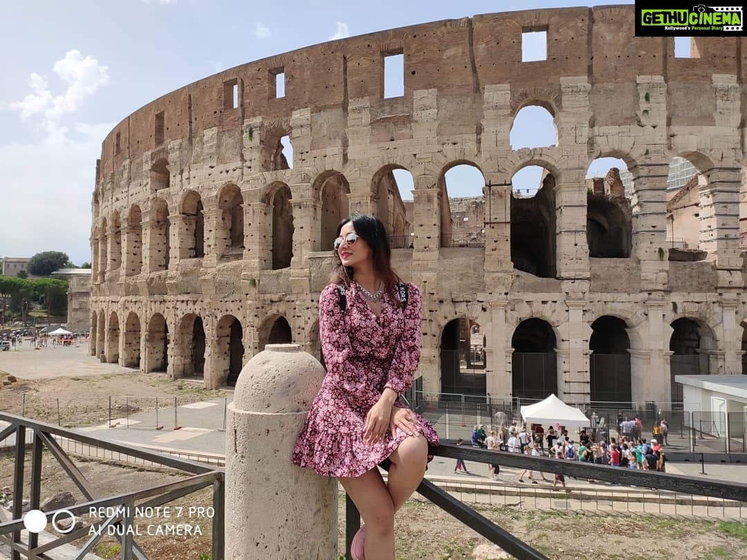 Harshika Poonacha Instagram - The beautiful #colosseum 😘😘😘
