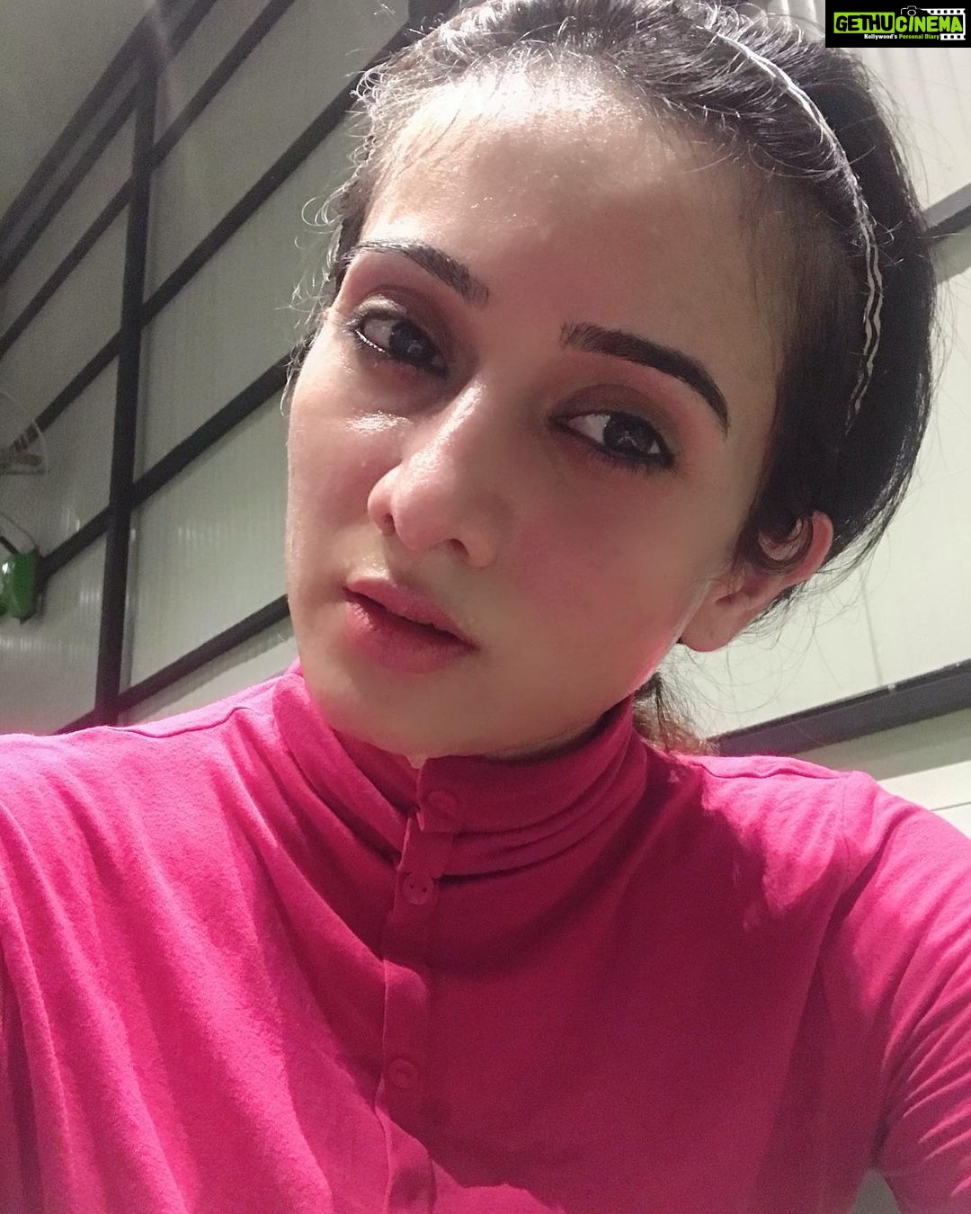 Harshika Poonacha Instagram - If sweat could make you feel so good πππ Donβt forget to observe my sweat droplet dripping from my chin π Iβm loving it π₯° Burn it Sweat it out π Bangalore, India
