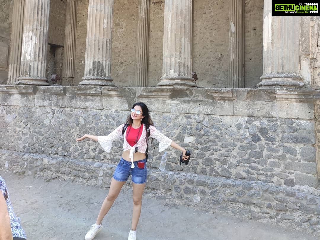 Harshika Poonacha Instagram - Pickaboo #pompeii 💕❤😍 Ruins of Pompeii, Italia