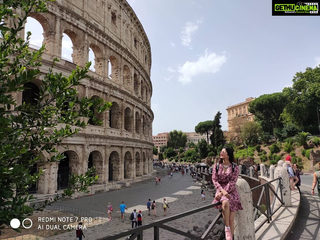 Harshika Poonacha Instagram - The beautiful #colosseum 😘😘😘