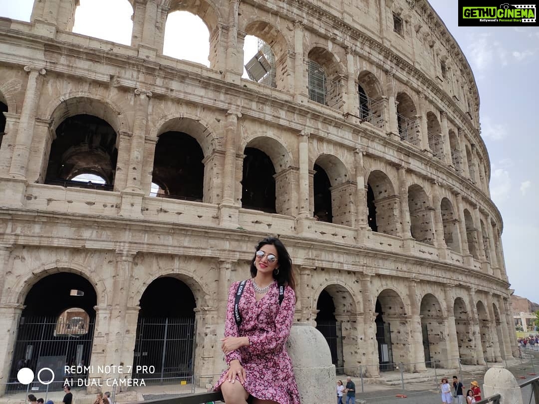 Harshika Poonacha Instagram - The beautiful #colosseum 😘😘😘