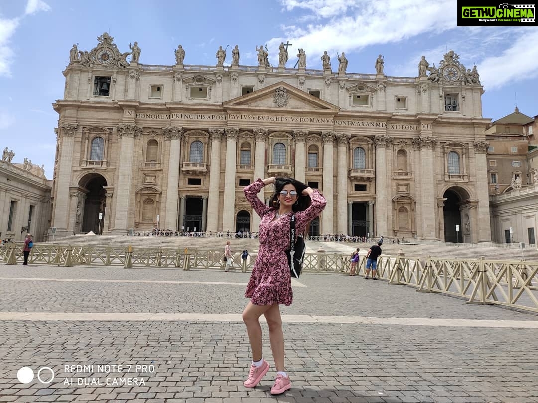 Harshika Poonacha Instagram - Bonjour Roma ❤❤❤ Vaticano, Roma