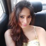 Harshika Poonacha Instagram - Always take pictures when there is sunlight ❤️ Hello Sunshine 🥰🥰🥰 Karnataka