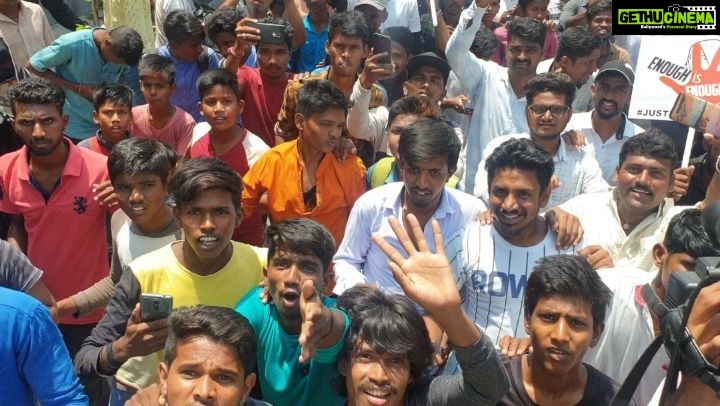 Harshika Poonacha Instagram - #justiceformadhu This is called #RAICHUR POWER ! Today's #MegaProtestRally was an example of what #Karnataka people can do if you trouble their daughter. Over Twenty Thousand people participated in the protest at a temperature of 45Β°C screaming slogans like #wewantjustice and #bharathmathakijai for more than 5 kms with a single thought in their mind , and that was #justiceformadhu ! I salute my #raichur people π Your unity will win this fight for justice π ππ Raichur