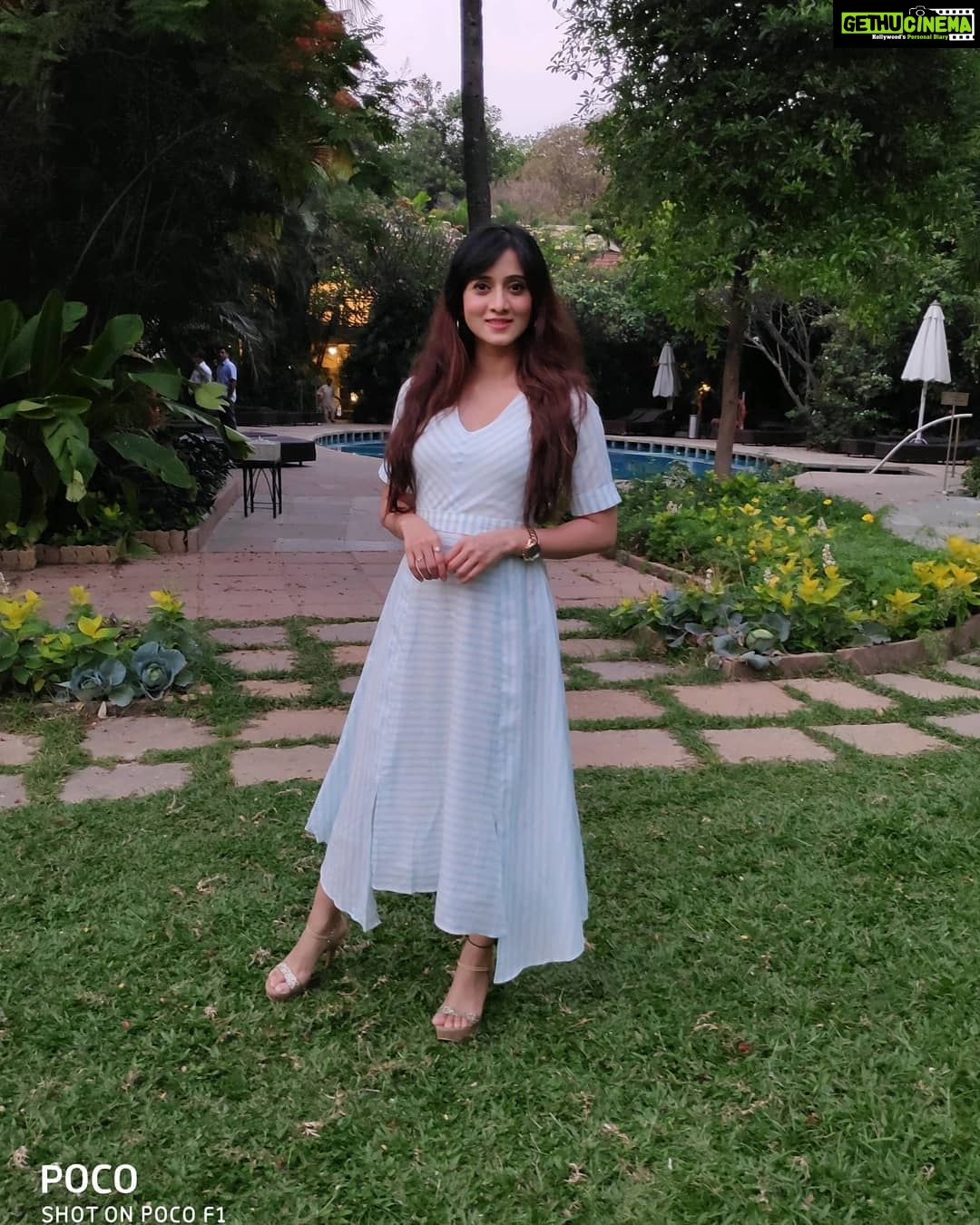 Harshika Poonacha Instagram - "DONT GO WITH THE FLOW, BE THE FLOW" ❤️❤️❤️ Taj West End, Bengaluru