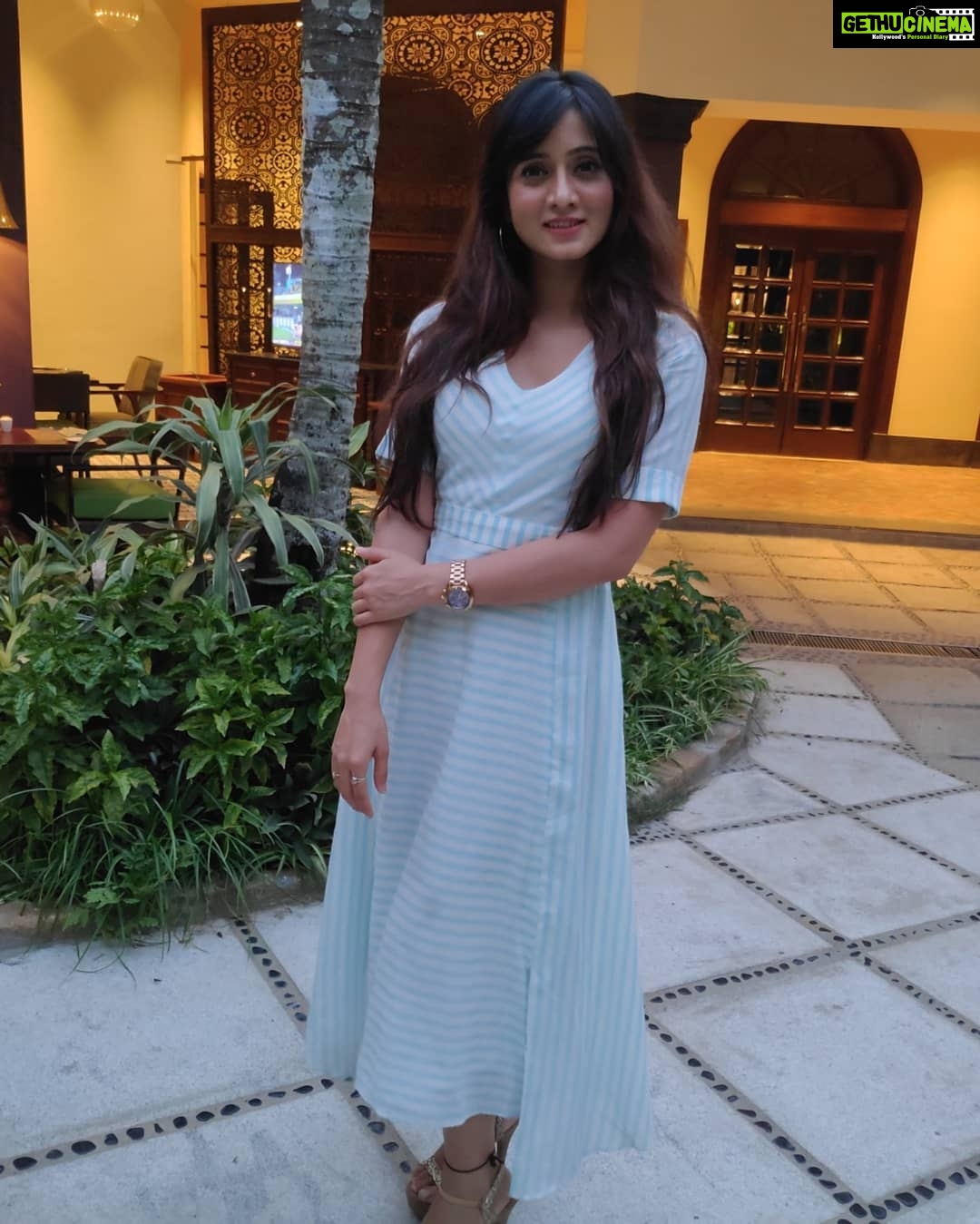 Harshika Poonacha Instagram - "DONT GO WITH THE FLOW, BE THE FLOW" ❤️❤️❤️ Taj West End, Bengaluru