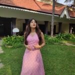 Harshika Poonacha Instagram - Rise and shine 🤩🤩🤩 My Day 1 from Yugadi just got beautiful ❤️ My favourite #POCOF1 photoshoot @tajwestend Thankyou @manukumarjain 😇 Taj West End, Bengaluru