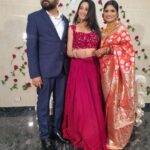 Harshika Poonacha Instagram - Wedding photosession moments ❤❤❤ First We Pose Normally. Second We Smile little more. Third someone calls the groom,but me and the bride is still posing. Fourth me and the groom is distracted, the bride is still posing . Atlast the groom comes back to pose,but is still lil distracted. But the best part, The beautiful BRIDE is still beautifully smiling and posing ❤ 😊 All this happened at the lovely wedding of @prateikdas and #Arpita @peppermint___candysplash at #Arpitagotprateiked PS : Share your wedding photo session moments ♥️♥️♥️ Cuttack, Odisha