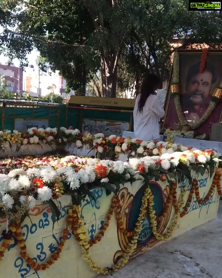 Harshika Poonacha Instagram - ಮಿಸ್ ಯು #ಅಂಬರೀಷ್ ಅಂಕಲ್ 🙏 ಮತ್ತೆ ಹುಟ್ಟಿ ಬನ್ನಿ 🙏 Kanteerava Studio