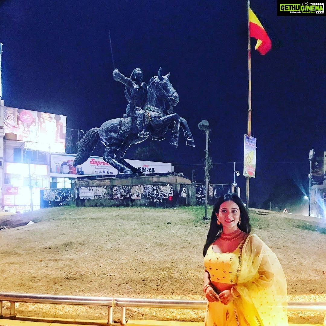 Harshika Poonacha Instagram - ಕಿತ್ತುರು ರಾಣಿ ಚೆನ್ನಮ್ಮ 🙏🙏🙏 ನನ್ನ ನೆಚ್ಚಿನ ನಾಯಕಿ ❤️