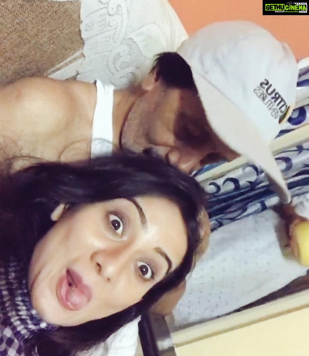 Harshika Poonacha Instagram - ಹುಟ್ಟು ಹಬ್ಬದ ಶುಭಾಶಯಗಳು ನನ್ನ ಜೀವನದ ಹೀರೋ ಗೆ ❤️❤️❤️ ಹ್ಯಾಪಿ ಬರ್ತ್ಡೇ ಪಪ್ಪಾ 😘❤️🤗🎂 Happy birthday to the hero of my life ❤️ Happy birthday Pappa 😘