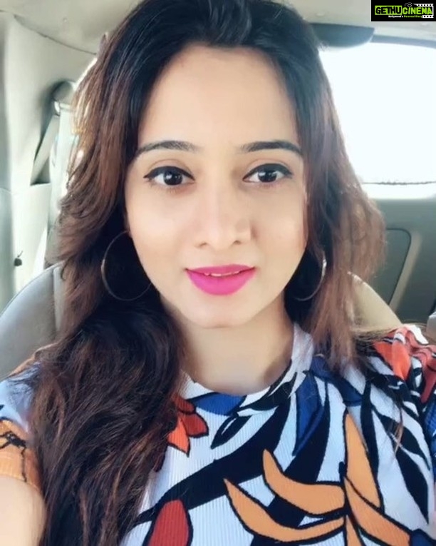 Harshika Poonacha Instagram - ಹುಬ್ಬಳ್ಳಿ ಮಂದಿ 🙏🙏🙏 ಶರಣ್ರೀ
