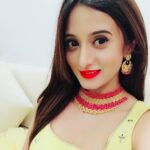 Harshika Poonacha Instagram - ಹುಬ್ಬಳ್ಳಿಯ ಸುಂದರ ಕ್ಷಣಗಳು ❤️❤️❤️ At the Inauguration of the 25th centre of Gateway Beaumonde's Hair Fixing Cochin at ನಮ್ಮ ಗಂಡು ಮೆಟ್ಟಿದ ನಾಡು #ಹುಬ್ಬಳ್ಳಿ Wearing this very beautiful @saldanha_label Jewellery @joyalukkasjewelleryindia Hubli