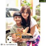 Harshika Poonacha Instagram - Wid the lovely kid #Om We completed the #chittechallenge together 🦋 Thnq @namtalkies.in @sheelac.shetty #Repost @namtalkies.in with @get_repost ・・・ ಕರ್ನಾಟಕದ ಸೂಪರ್ ಕಿಡ್ ಮಾಡೆಲ್ ಮತ್ತು ಸ್ಯಾಂಡಲ್ ವುಡ್ ನ ಬಾಲನಟರಾದ ಮಾಸ್ಟರ್ ಓಂ ಅವರು ಕ್ಯೂಟ್ ಕ್ವೀನ್ ಹರ್ಷಿಕಾ ಪೂಣಚ್ಚ ಅವರ ಚಿಟ್ಟೆ ಚಾಲೆಂಜನ್ನ ಪೂರ್ಣಗೊಳಿಸಿದ್ದಾರೆ Follow @namtalkies.in