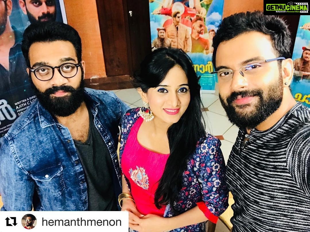 Harshika Poonacha Instagram - #Repost @hemanthmenon with @get_repost ・・・ 😃💫 My power team #charminar