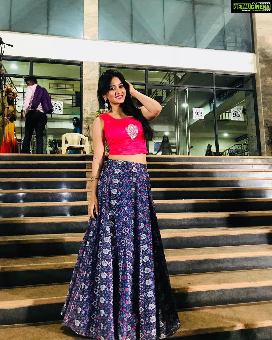 Harshika Poonacha Instagram - Good morning and Have a grt day ❤️❤️❤️