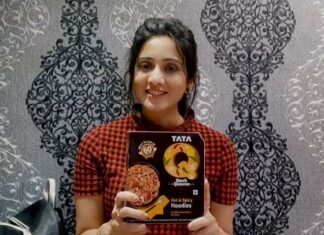 Harshika Poonacha Instagram - Good food always keeps me in a good mood and there's no second thoughts when it comes to my favourite #ReadyToEat meals! @tataqfoods has been my No. 1 choice for all my food cravings. They're not just super tasty but also totally reliable and take utmost care when it comes to maintaining hygiene. . Get additional 10% off on @grofers with my code HARSHIKA #TataQ #HeattoEatin60seconds #ReadyToEat #HeatToEat #SafetoEat #InstaFood