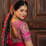 Harshika Poonacha Instagram - ಹರ್ಷಿ ಲಕ್ಷ್ಮಿ ಕಡೆಯಿಂದ ನಿಮ್ಮೆಲ್ಲರಿಗೂ ವರಮಹಾಲಕ್ಷ್ಮಿ ಹಬ್ಬದ ಶುಭಾಶಯಗಳು🙏 Varamahalakshmi habbada shubashayagalu 🙏 MuA : @glamupbybhavithagowda Hair : @ashahairandmakeup Designer : @anargya_couture Photography: @suchigowdru Location: @bookmycapture Jewellery: @nvrentaljewelery
