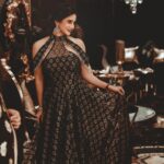 Harshika Poonacha Instagram - Ufff ♥️ Why do I love to swirl somuch 🥰 Gold and Glitter princess in a @nadira_couture creation 🌟✨ At the @the.nailartistry launch ♥️ Thankyou @_yellowz_media_ @deninmd @imozio_wedding_planner for the lovely pics 😍