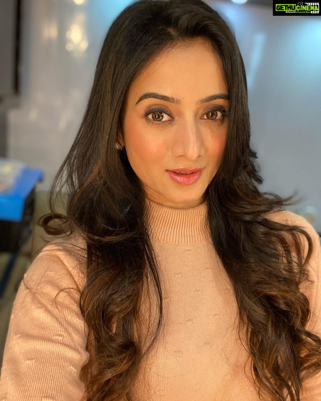 Harshika Poonacha Instagram - SMILE is the second best thing you can do with your LIPS ♥️♥️♥️ PS : Pout is the first thing 😉
