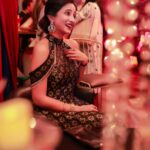 Harshika Poonacha Instagram - Gold and Glitter princess in a @nadira_couture creation 🌟✨ At the @the.nailartistry launch ♥️ Thankyou @_yellowz_media_ @deninmd @imozio_wedding_planner for the lovely pics 😍