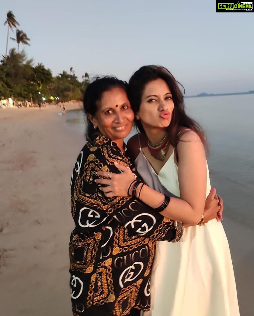 Harshika Poonacha Instagram - It’s my mommy bear’s birthday 🥳 The most special person of my life , The person who has given me every bit of happiness since I was a baby and now she is my baby and I want to give her everything that makes her happy ,though I cannot bring dad back which will make us the happiest ! I promise to love you forever Ma ♥️♥️♥️ Always remember, You for me and Me for you ♥️♥️♥️ #HappybirthdayMa