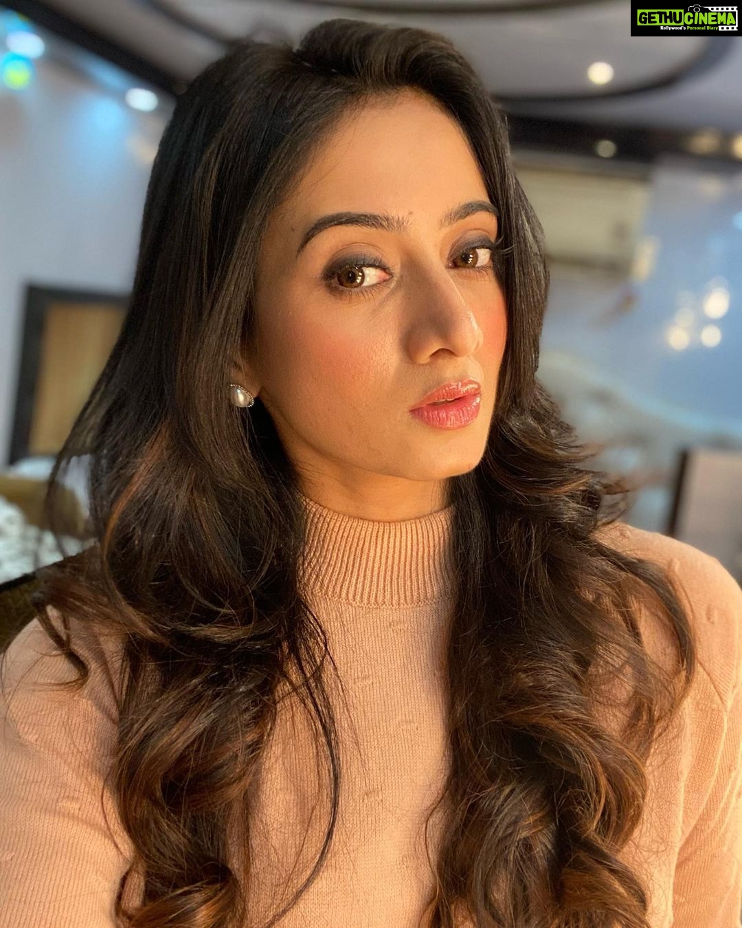 Harshika Poonacha Instagram - SMILE is the second best thing you can do with your LIPS ♥️♥️♥️ PS : Pout is the first thing 😉