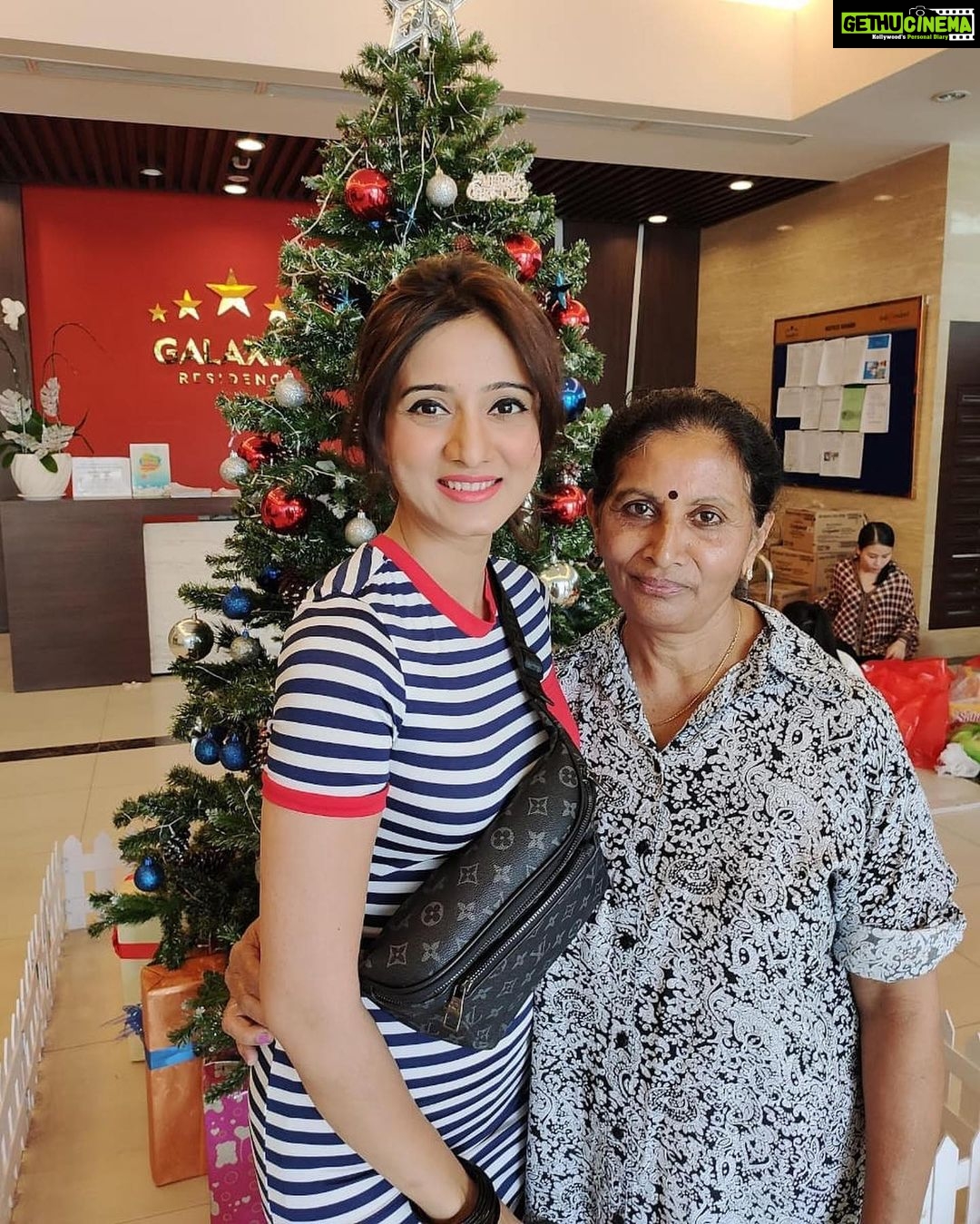 Harshika Poonacha Instagram - It’s my mommy bear’s birthday 🥳 The most special person of my life , The person who has given me every bit of happiness since I was a baby and now she is my baby and I want to give her everything that makes her happy ,though I cannot bring dad back which will make us the happiest ! I promise to love you forever Ma ♥️♥️♥️ Always remember, You for me and Me for you ♥️♥️♥️ #HappybirthdayMa