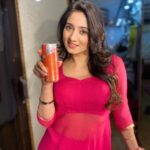 Harshika Poonacha Instagram – WINGS FOR YOUR SUMMER ♥️♥️♥️
@redbull @redbullindia is in a brand new flavour #watermelonflavour 🍉
#rededition #givesyouwings #watermelonflavour #noplastic #sustainablelifestyle @troyjam_ Bangalore, India