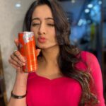 Harshika Poonacha Instagram – WINGS FOR YOUR SUMMER ♥️♥️♥️
@redbull @redbullindia is in a brand new flavour #watermelonflavour 🍉
#rededition #givesyouwings #watermelonflavour #noplastic #sustainablelifestyle @troyjam_ Bangalore, India