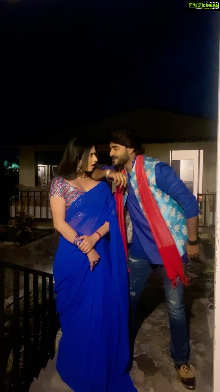 Harshika Poonacha Instagram - Dancing with my Amazing costar,The young superstar of #Bhojpuri industry @pradeeppandey_chintu ji on his famous song #pandeyjikabetahoon 🥰🥰🥰 It gives me immense pleasure to reveal the news that we are working together in my second Bhojpuri project #SajanReJhootMathBolo presented by #Yashifilms under the banner #Muskanmovies produced by #NasirJamal sir and directed by #premanshusingh sir. We need your love and blessings 🙏🙏🙏 #movie #shooting #love #blessings #support #bhojpuri