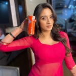 Harshika Poonacha Instagram - WINGS FOR YOUR SUMMER ♥️♥️♥️ @redbull @redbullindia is in a brand new flavour #watermelonflavour 🍉 #rededition #givesyouwings #watermelonflavour #noplastic #sustainablelifestyle @troyjam_ Bangalore, India