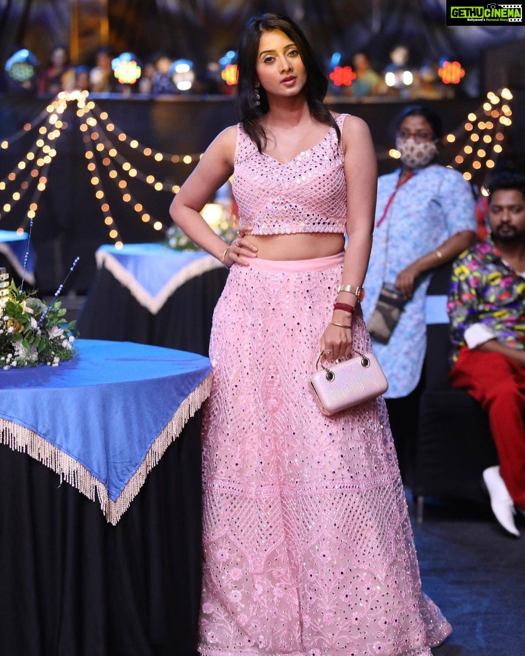 Harshika Poonacha Instagram - 💕💕💕 @zeekannada #15years #Mahotsava