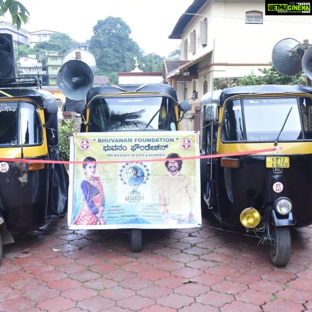 Harshika Poonacha Instagram - @bhuvanamfoundation takes one step forward πππ Honourable Revenue Minister of Karnataka Mr. R.Ashok launched various programmes of Bhuvanam Foundation on (06/07/21) in Bharathiya Vidya Bhavan building Madikeri Kodagu. Bhuvanam Foundation after completing service in 14 plus districts for over 25000 families in a span of 3 months during the corona 2nd wave period has launched another 3 projects in Kodagu namely 1. Vaccination Awareness Drive Kodagu 2. Shwasa Kodagu : Donating 50 Oxygen concentrators to Needy people in Kodagu. 3.Launch of Baandhawa Kodagu Corona Auto Awareness Programme. These programmes were launched by Honourable Revenue Minister Mr.R.Ashok, Actor and Founder @bhuvann_ponnannaa_official Bhuvann Ponannaa, MLAs of Kodagu Mr.Appachu Ranjan and Mr.Bopaiah,Shakthi editor Anantha Shayana, Satya Ganapathi and others. Biggest Thankyou to @xiaomiindia @manukumarjain @prateikdas for joining hands with @bhuvanamfoundation in providing 50 oxygen concentrators to help the needy πππ #Bhuvanamfoundation The Religion of Love and Kindness π