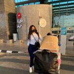 Harshika Poonacha Instagram - Touchdown to Namma Bengaluru on a bright and sunny day ♥️♥️♥️ Loving the Sun Kisses 😘😘😘 ಜೈ ಕರ್ನಾಟಕ ♥️ ನನ್ನ ಹಾದಿಗಾಗಿ ಕಾಯುತಿದ್ದ ನನ್ನ ಸಿನಿಮಾ ತಂಡದವರಿಗೆ ಈ ಉತ್ತರ : ನಿಮ್ಮ ಹೀರೊಯಿನ್ ಬಂದಾಯಿತು 🥰💕 . . . . . PS : Please prebook your covid test before flying from abroad.Go for the 3000Rs one which gets you the test results soon. I got it in 20mins and ofcourse I tested NEGATIVE ♥️ Lots of love to you all ♥️ Kempegowda International Airport