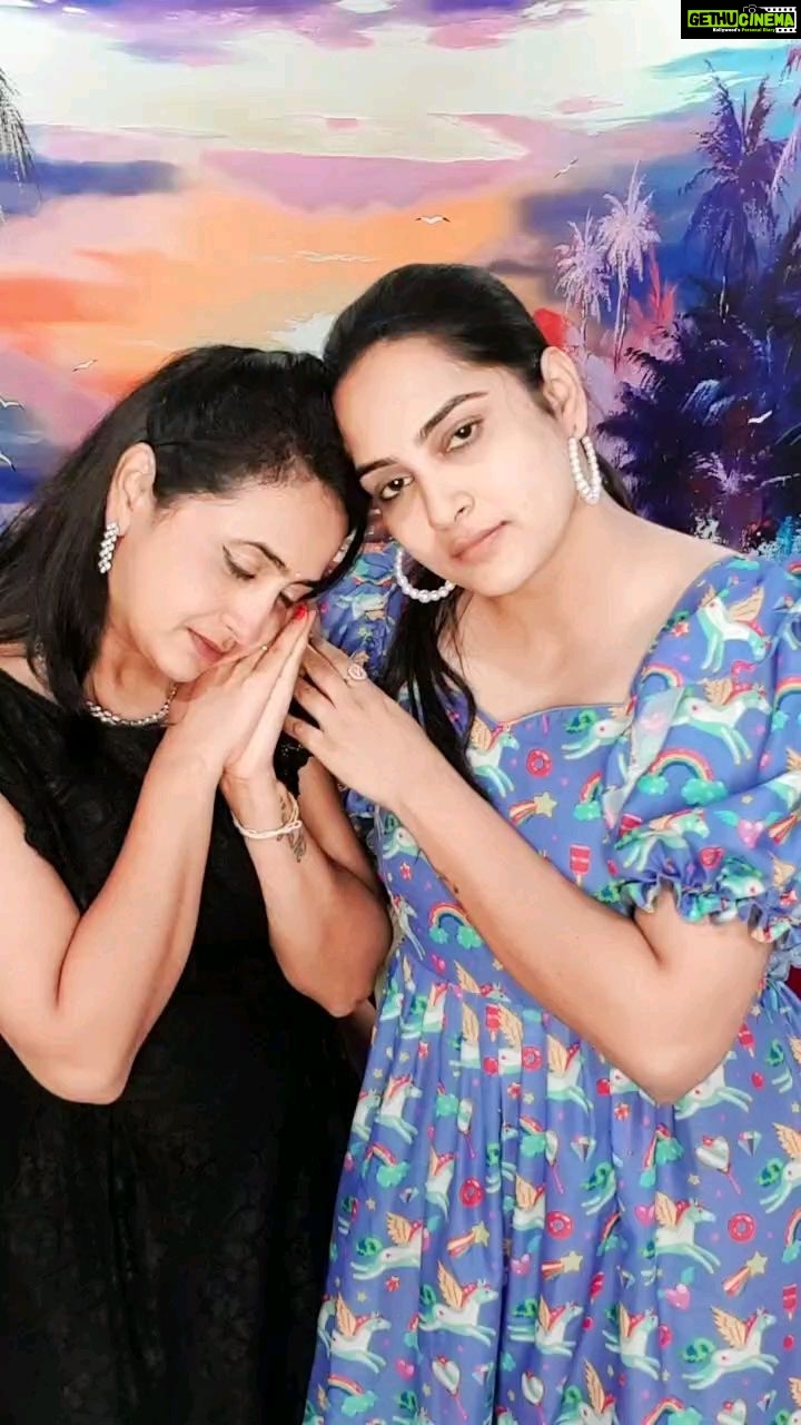 Himaja Instagram - Funny 🤣 @JOSHAPP.TELUGU @OFFICIALJOSHAPP #JOSHAPP #joshmeinaaja #officialjoshapp @gauthamy_chowdary @lasyamanjunath #crazy #comedy #fun ##justforfun