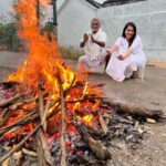 Himaja Instagram – 🔥Happy Bhogi Friends.. Thathayyaa Sambireddy😍 #swag #bhogi #sankranthi #festival #grandpa #tredition #trending #village Vijayawada, India