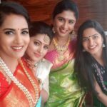 Himaja Instagram - 🌹 🌹 🌹🌹 @realactress_sneha @urspraveenakadiyala @madhumithasivabalaji