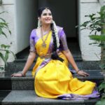 Himaja Instagram - 💛💜May Goddess Lakshmi Fill Your Life With Health, Wealth, And Freedom.. Jewellery By @navishkasfashionjewelry MOU @bhavani._.makeovers #varalakshmivratham #sravanamasam #varalakshmivratham #varamahalakshmi #vratham #treditional #pattusarees #sareeslove #fesitival #treditionallook #jewellery #jewellers #trending